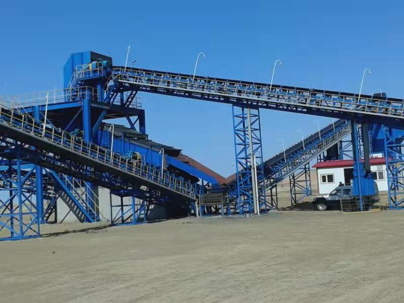 夏季使用移動(dòng)破碎站如何養(yǎng)護(hù)？